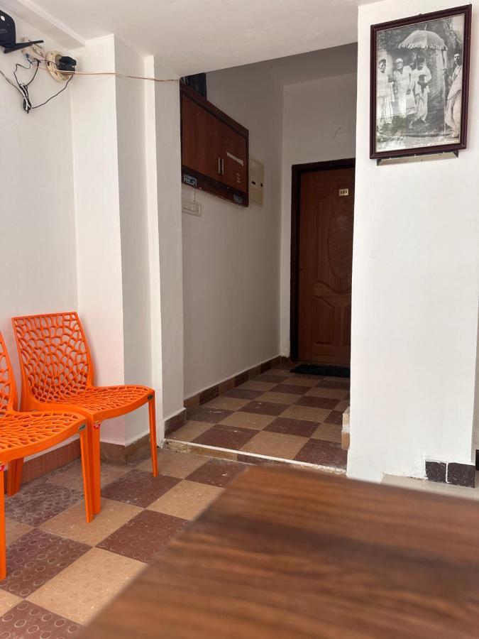 ホテル Mps Saai Residency Tiruvannāmalai エクステリア 写真