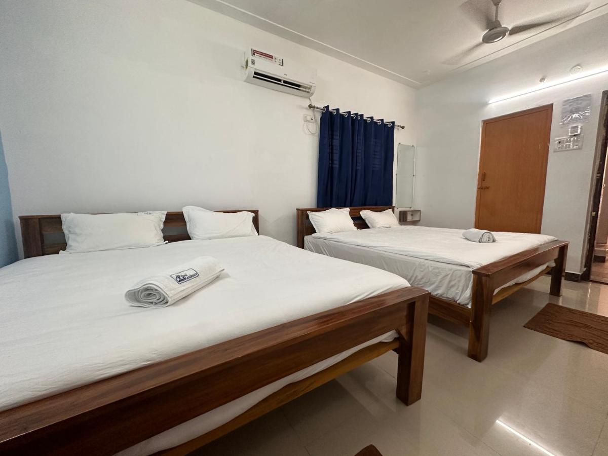 ホテル Mps Saai Residency Tiruvannāmalai エクステリア 写真