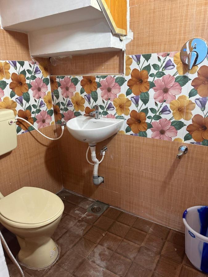 ホテル Mps Saai Residency Tiruvannāmalai エクステリア 写真
