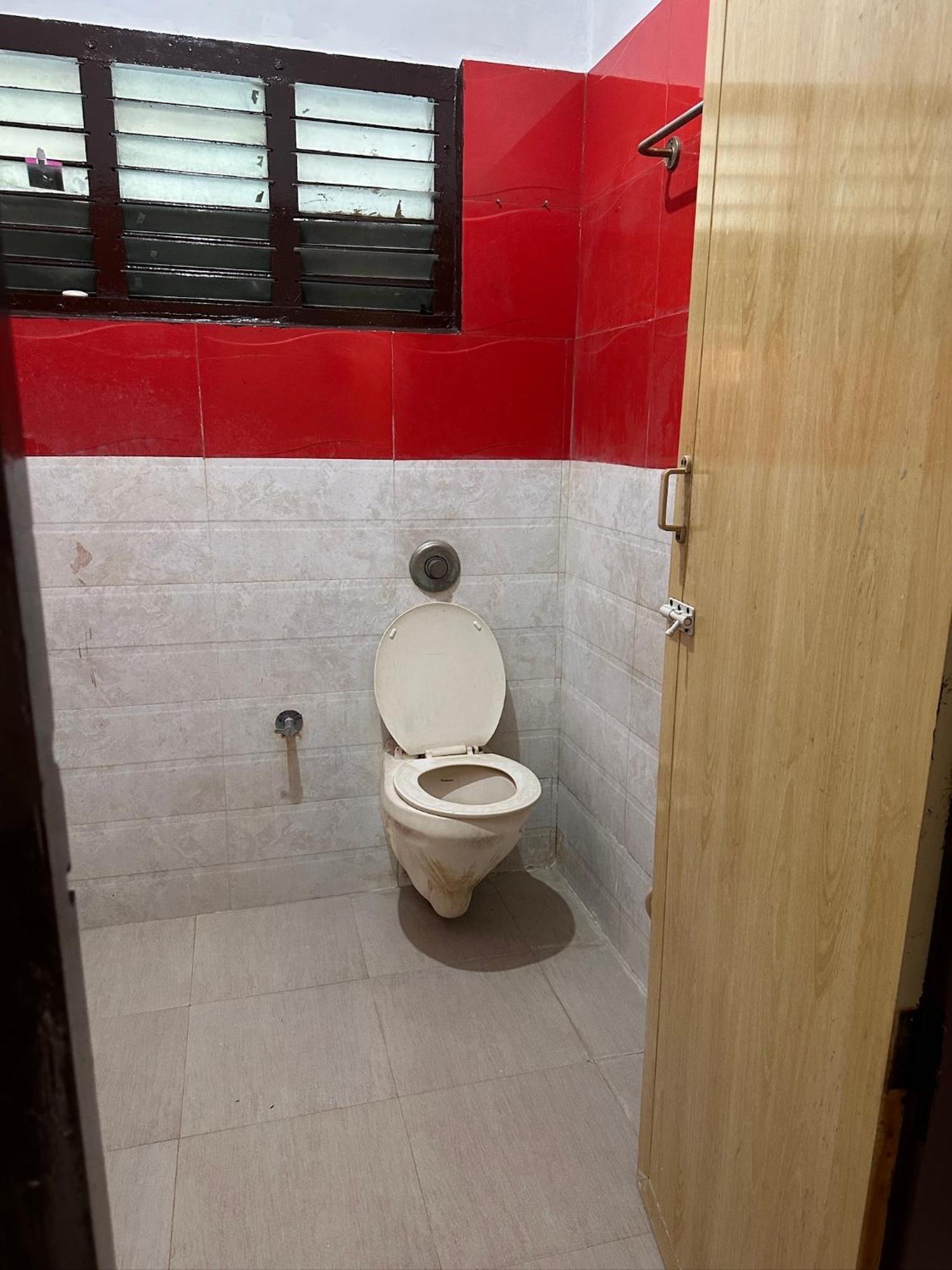 ホテル Mps Saai Residency Tiruvannāmalai エクステリア 写真